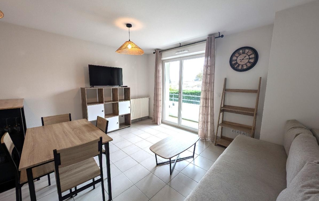 BELLES PROPRIETES D'AQUITAINE : Appartement | VAYRES (33870) | 42 m2 | 670 € 