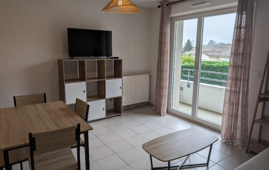 BELLES PROPRIETES D'AQUITAINE : Appartement | VAYRES (33870) | 42 m2 | 670 € 