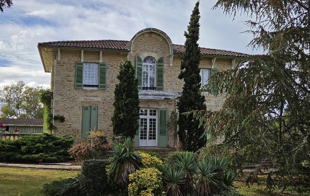 BELLES PROPRIETES D'AQUITAINE : Domaines / Propriétés | BORDEAUX (33000) | 244 m2 | 1 260 000 € 